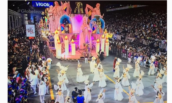 «Viva Hayastan!». На карнавале в Бразилии чествовали армянскую культуру