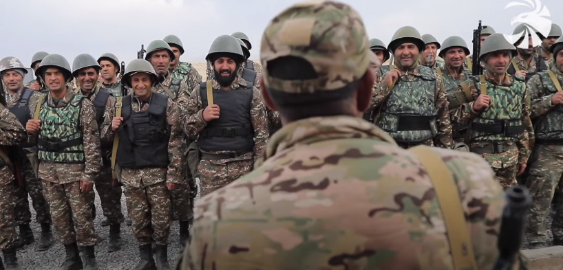 Отряд добровольцев-езидов отправляется на передовую в Карабах – видео
