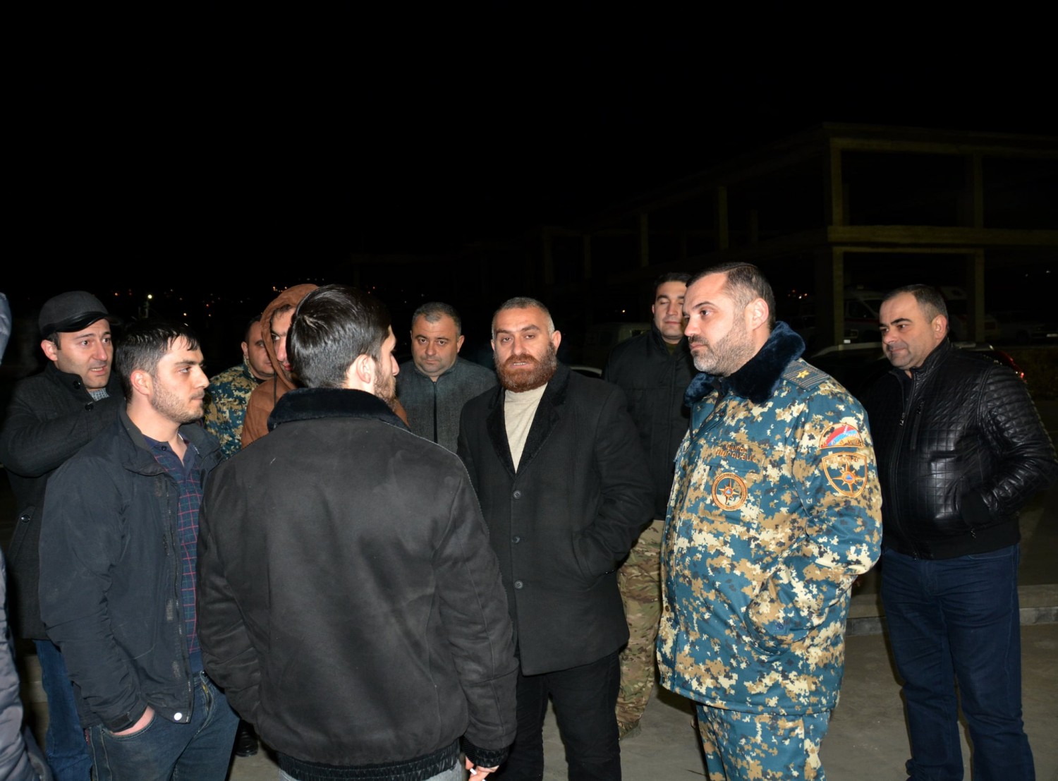 Найденные в Карабахе армянские солдаты пока останутся под присмотром врачей