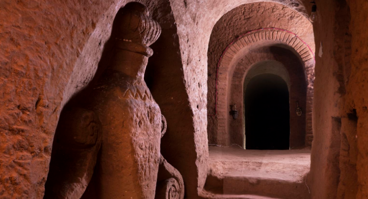 Армянин 23 года строил подземный храм